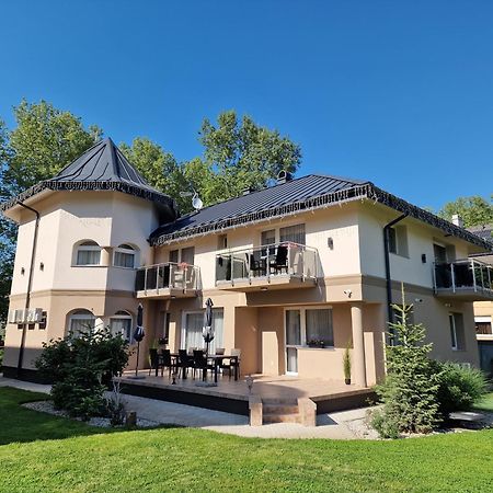 Villa Leticia Siófok Exteriör bild