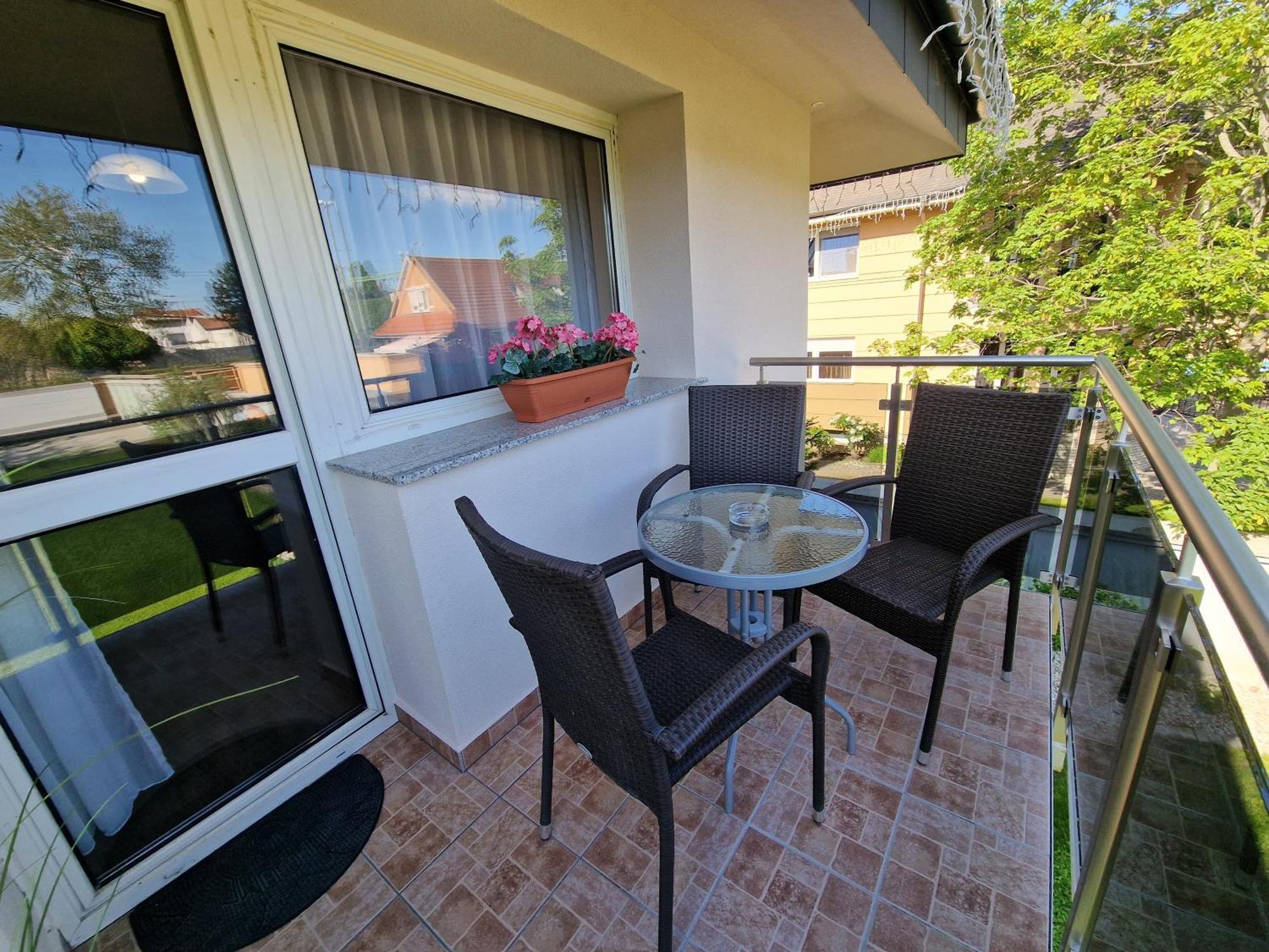 Villa Leticia Siófok Exteriör bild